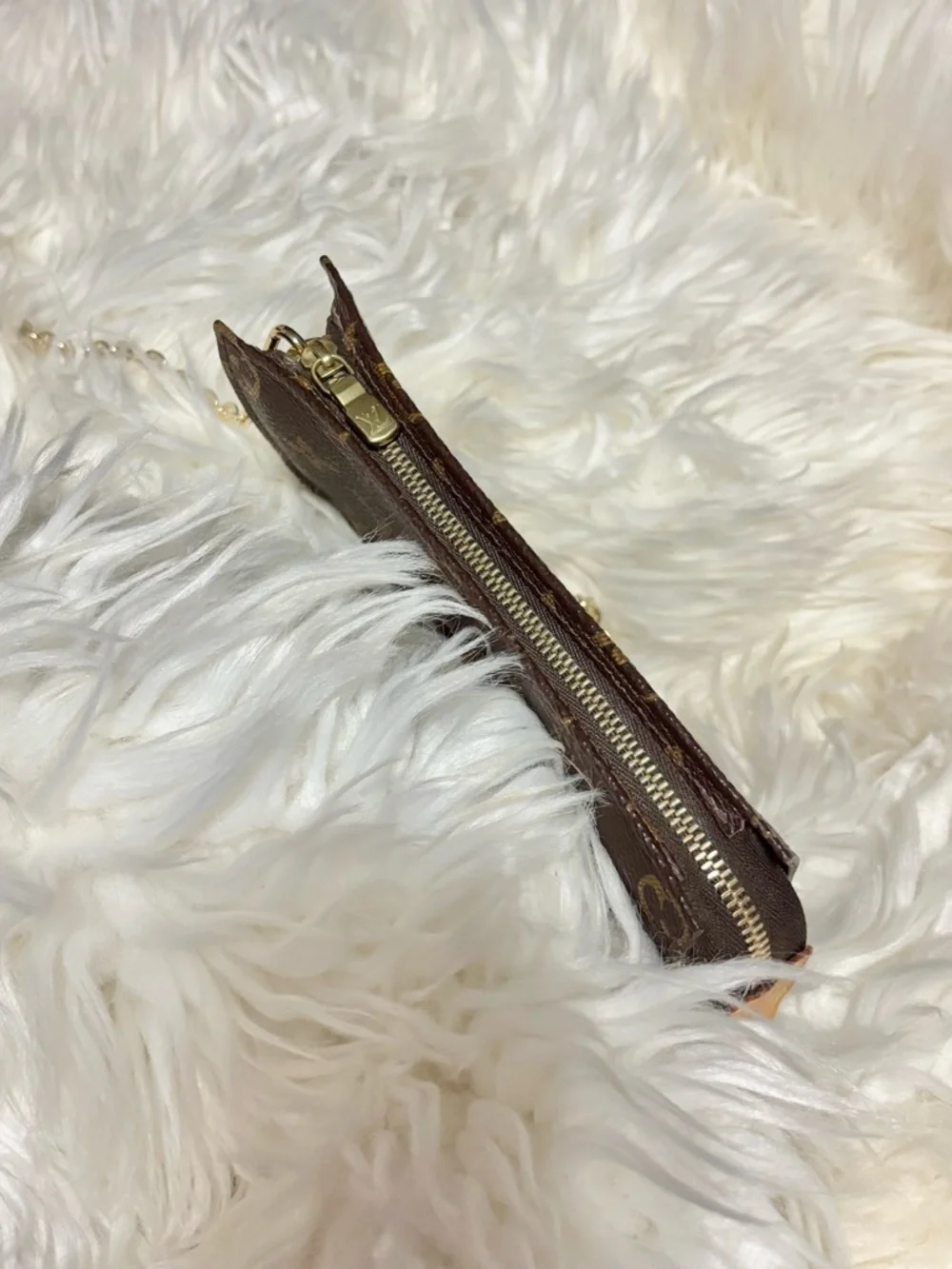 ✨🤎 Louis Vuitton 🤎✨ Pochette Monogram Canvas w/Chain Strap +FREE INSERT - Picture 4 of 8